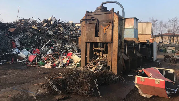 Commercio rottami metallici
